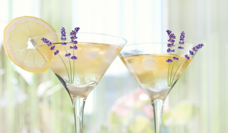 Lemon Lavender Martini with Lavender essential oil