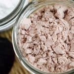 homemade dry shampoo for dark and light hair with essential oil