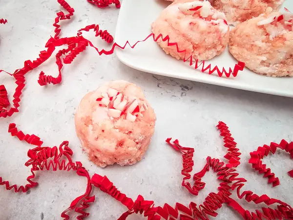 candy cane shower bomb with red confetti
