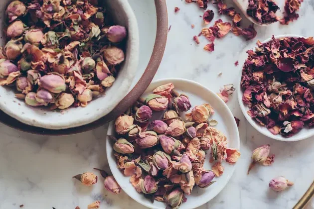 bowls of dried roses