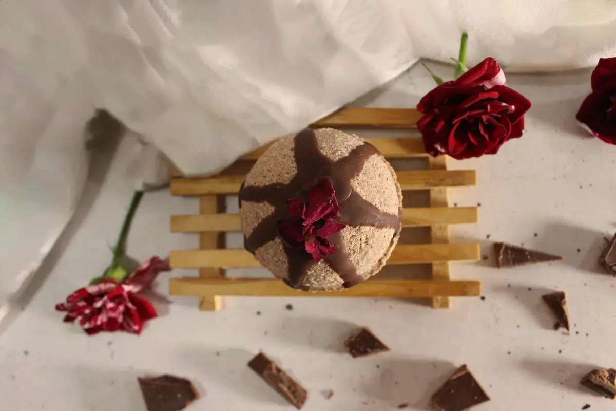 Rose Chocolate Bath Bomb Recipe 27 chocolate bath bomb with dried rose petals